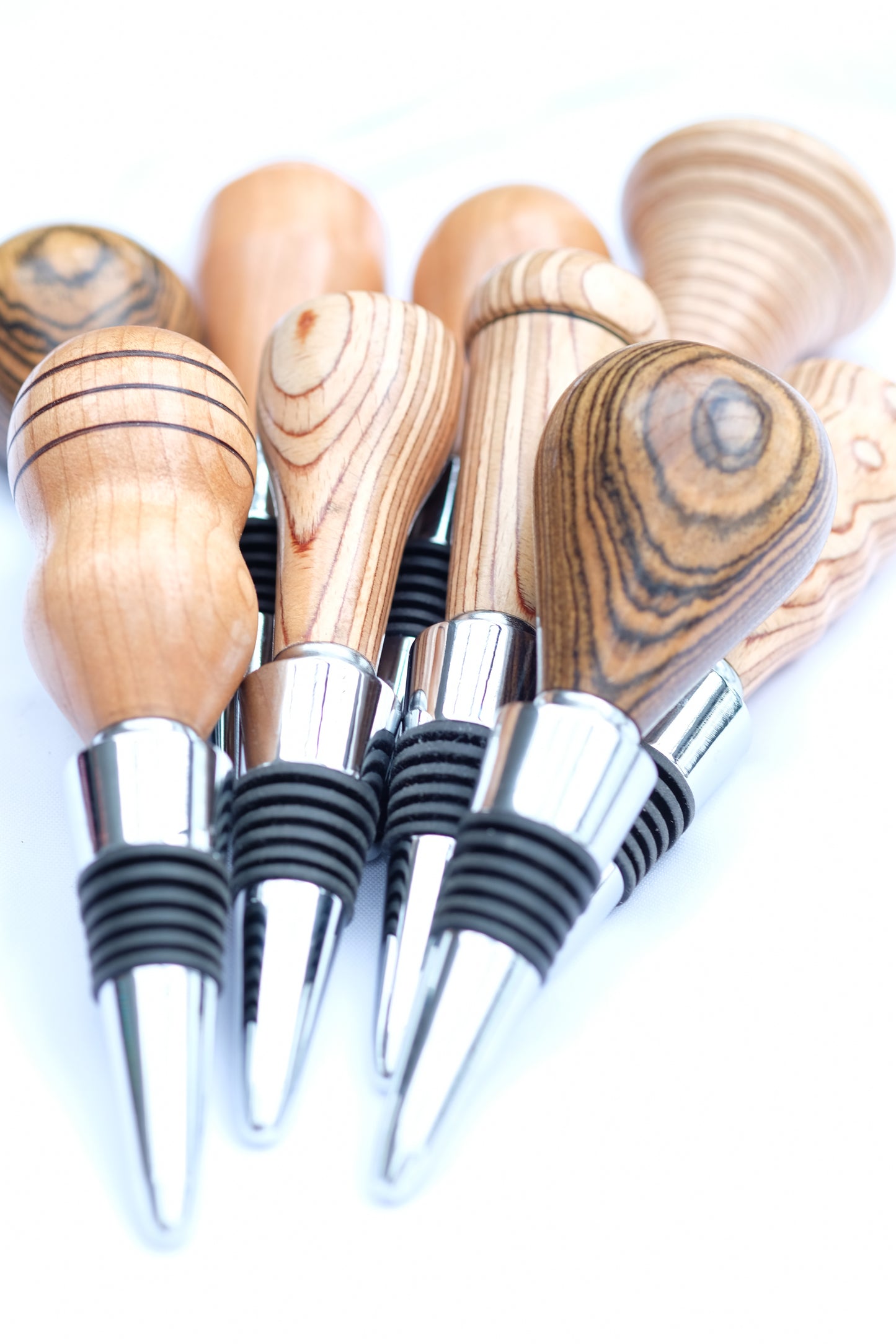 Corkscrew bottle stopper (wood)
