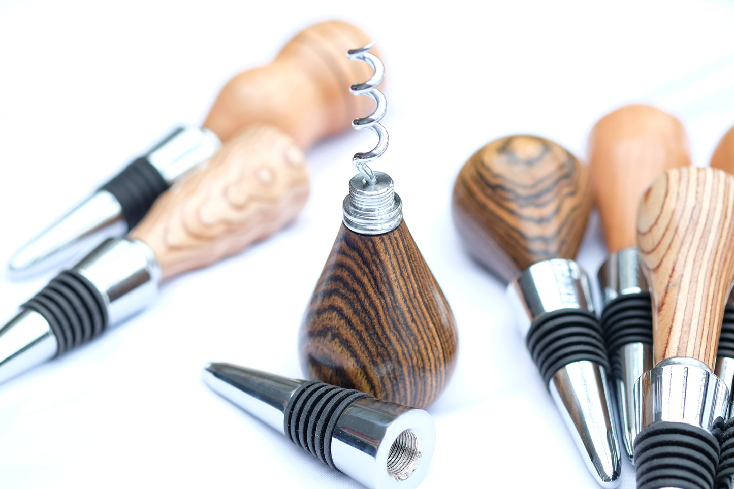 Corkscrew bottle stopper (wood)