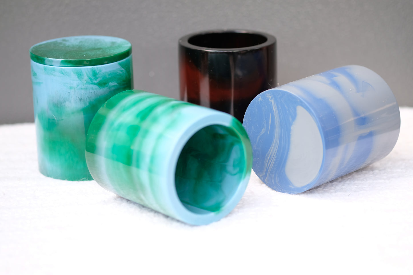 Cup (resin)