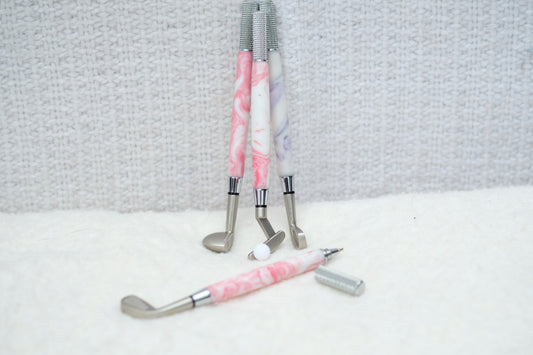 Golf pen