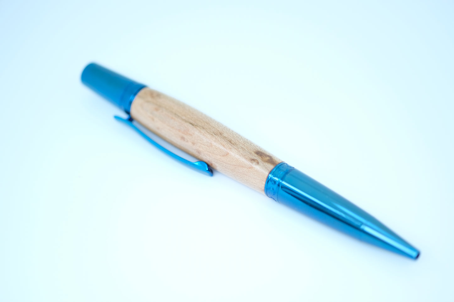 Bird's Eye Maple Maple Leaf Blue Titanium Pen